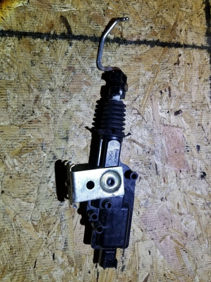 05 06 07 08 09 10 11 Lincoln Town Car Front Right Door Lock Actuator Lh OEM 65k