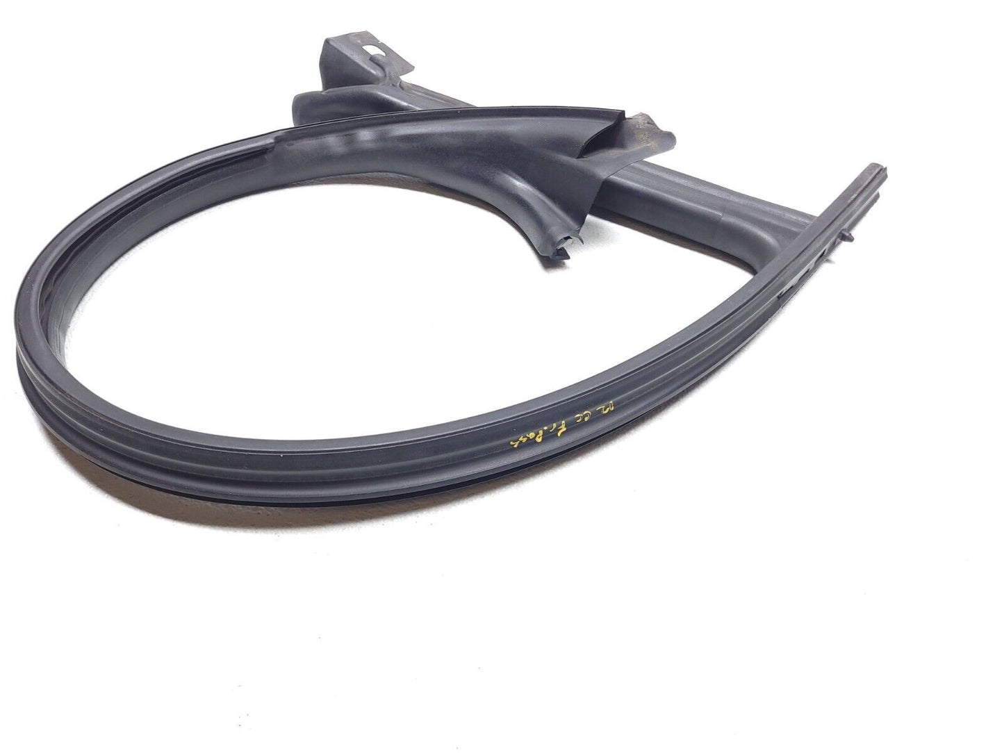 09 10 11 12 Volkswagen Cc Door Weatherstrip Seal Front Right Passenger Side OEM