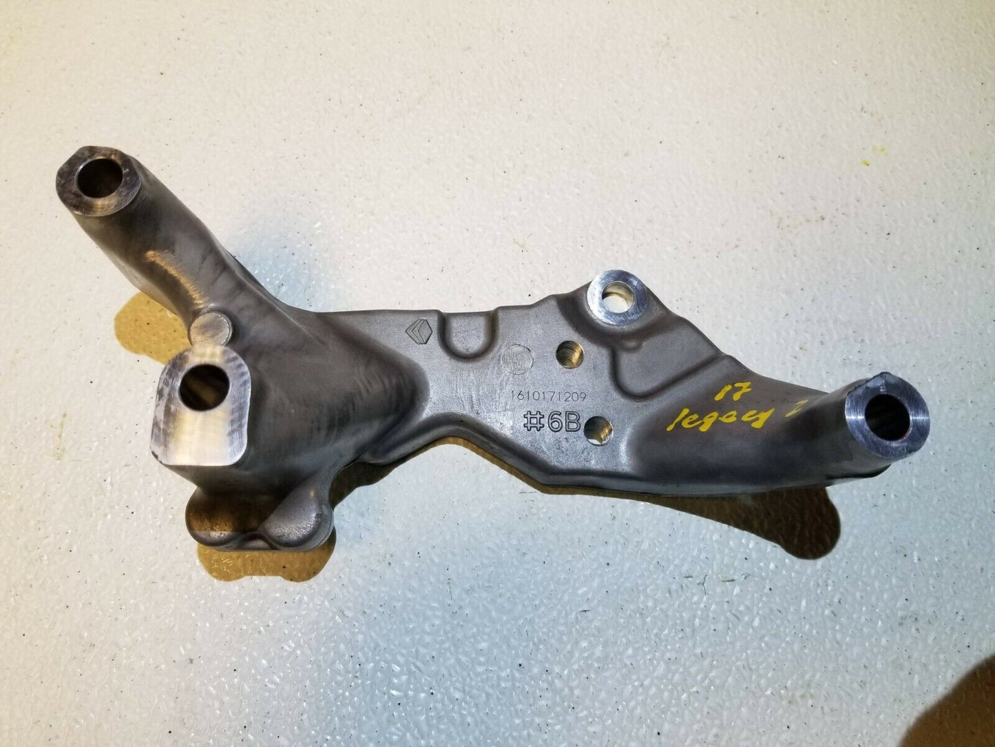 16 17 Subaru Legacy 2.5l Engine Mount Bracket OEM 10k Miles