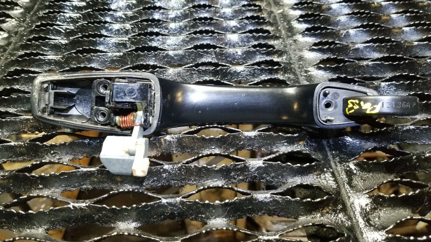 12 13 14 15 16 Jeep Patriot Exterior Door Handle Front Right  Passenger Side OEM