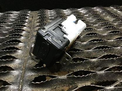 04 05 06 07 08 09 Toyota Priusignition Key Starter Switch Slot 6263990-00 OEM