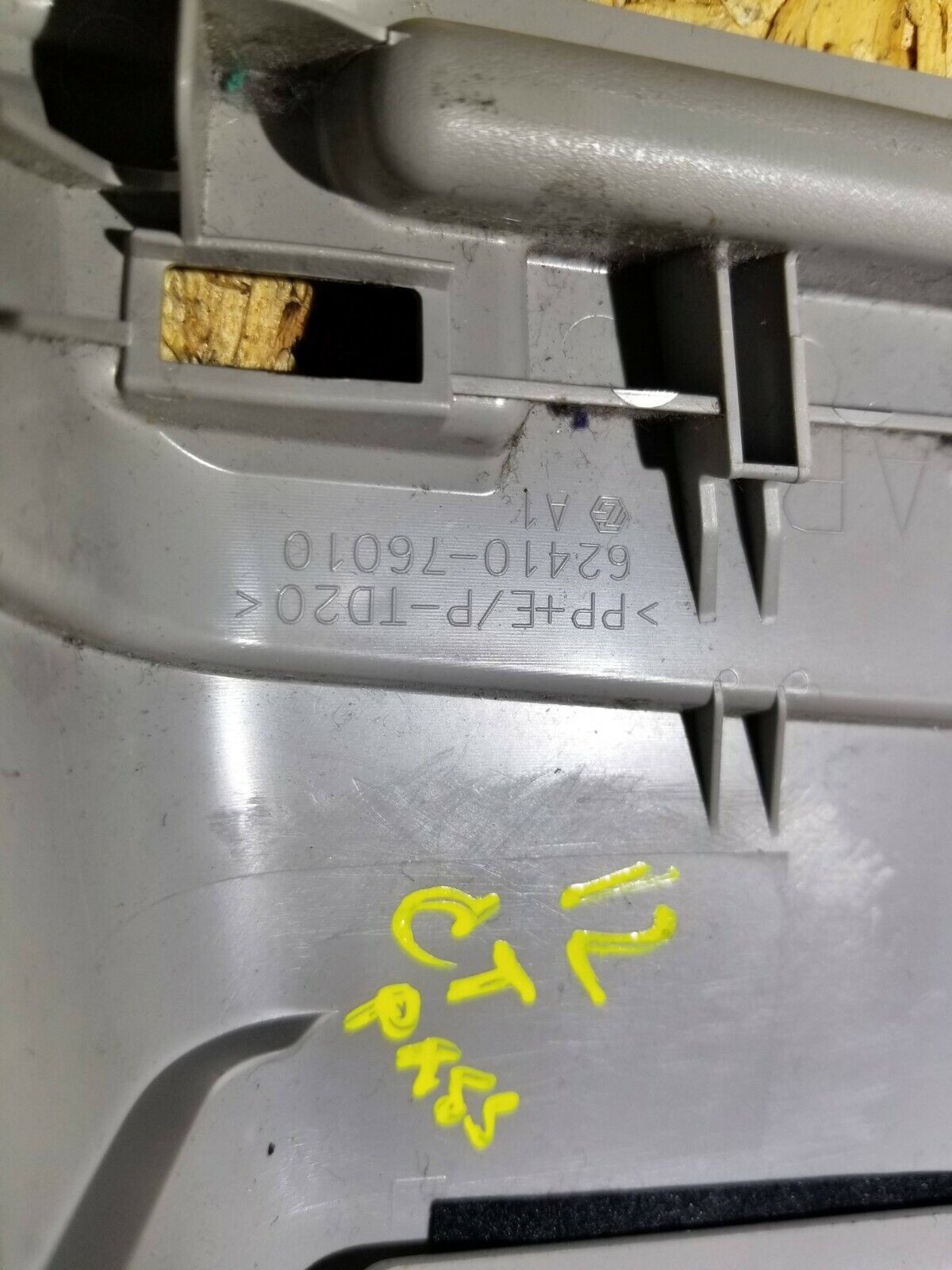 11 12 13 14 15 Lexus CT200h Right Passenger Side Center Upper B Pillar Trim OEM