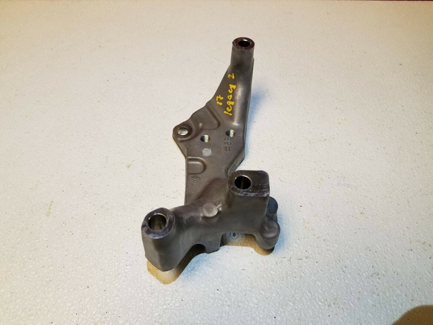 16 17 Subaru Legacy 2.5l Engine Mount Bracket OEM 10k Miles
