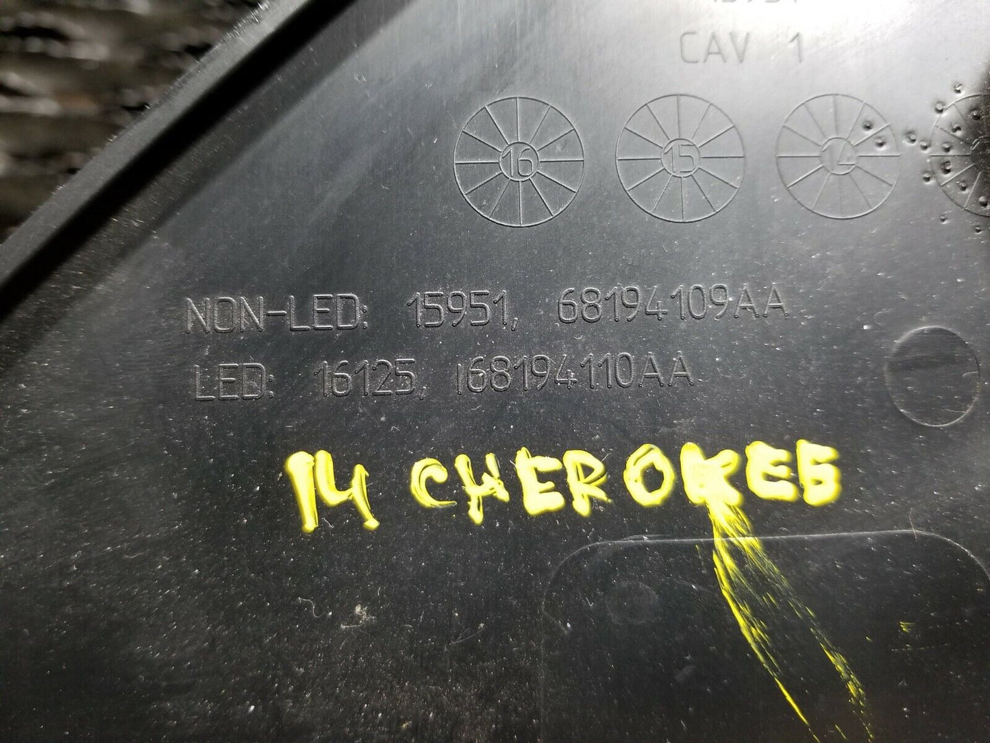14 15 16 17 Jeep Cherokee Instrument Panel Trim  Driver Side Left OEM