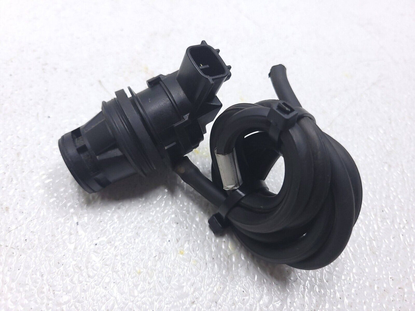 13 14 15 16 Audi A4 S4 Windshield Washer Pump 860310-9220 OEM