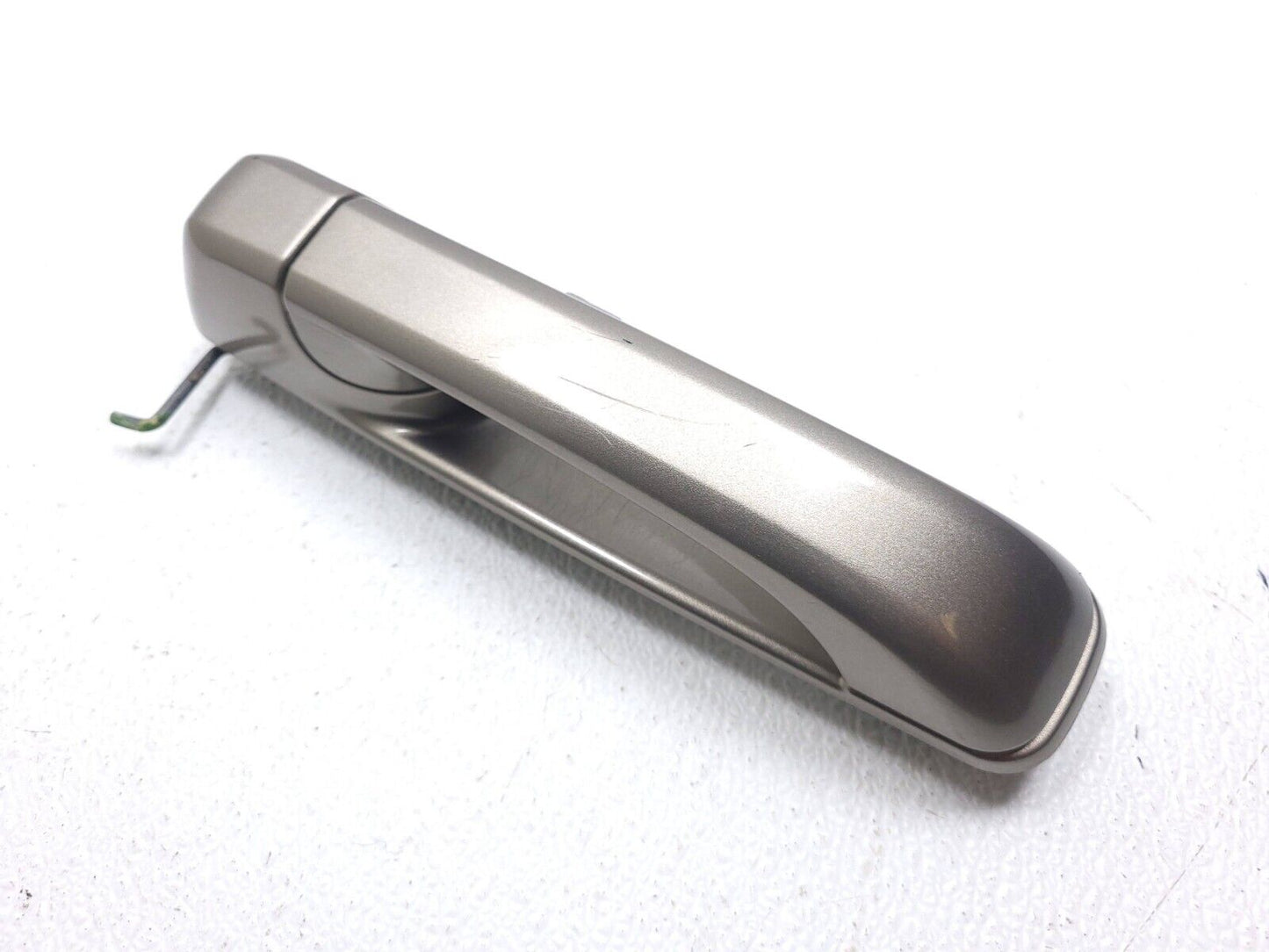 2006 - 2010 Jeep Grand Cherokee Exterior Door Handle Rear Right Pass Side OEM