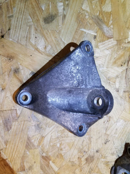 04 05 06 07 Audi A8 4.2l Automatic Transmission Mount Bracket 4pcs OEM