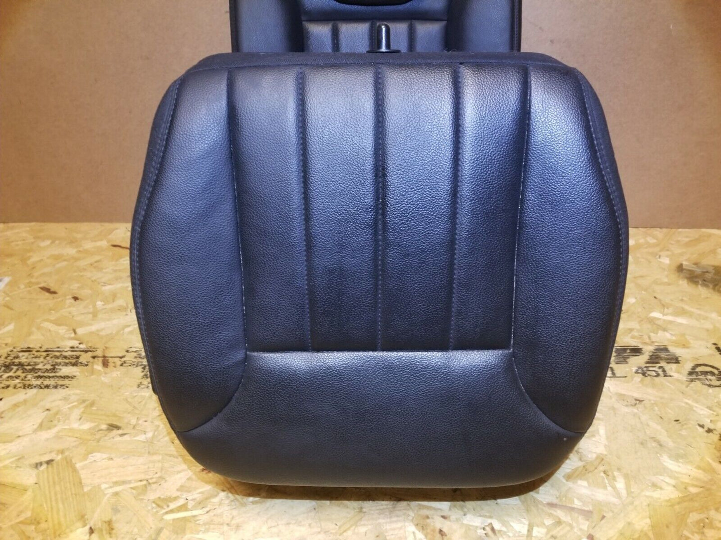 07 08 09 10 Mercedes R350 Rear Seat 3rd Row Left Driver Side OEM