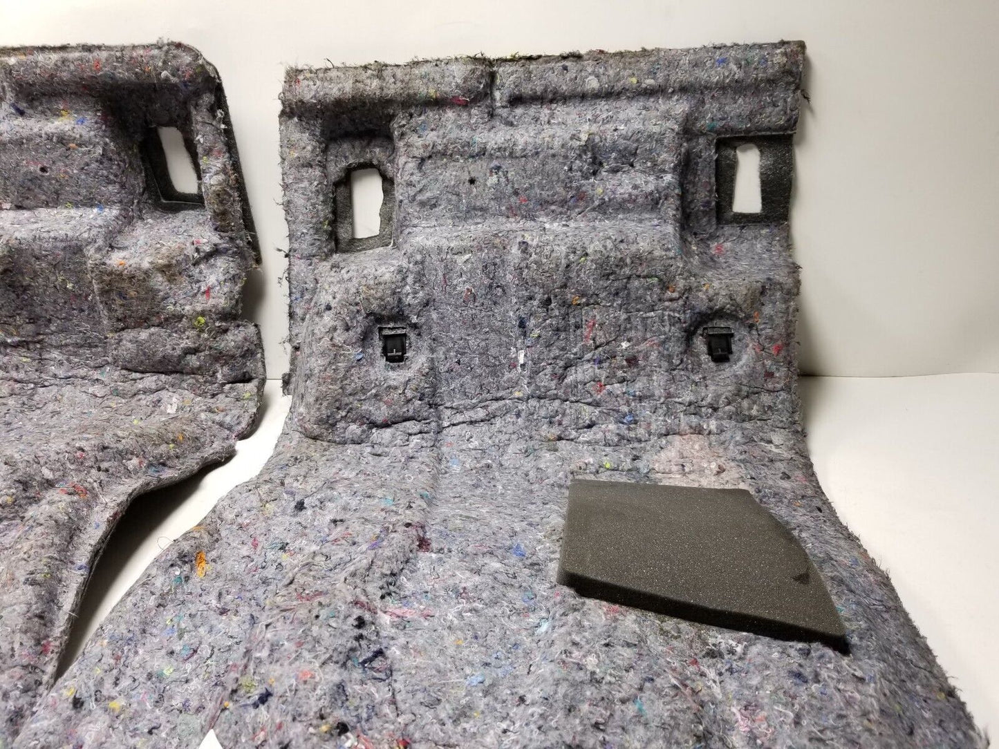 18 19 20 21 Chevrolet Equinox Front Floor Carpet Mat Left & Right Pair OEM