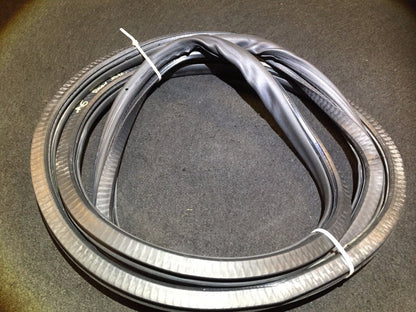 05 06 07 08 Audi A6 C6 Sedan Rear Left Driver Side Door Weatherstrip Seal OEM