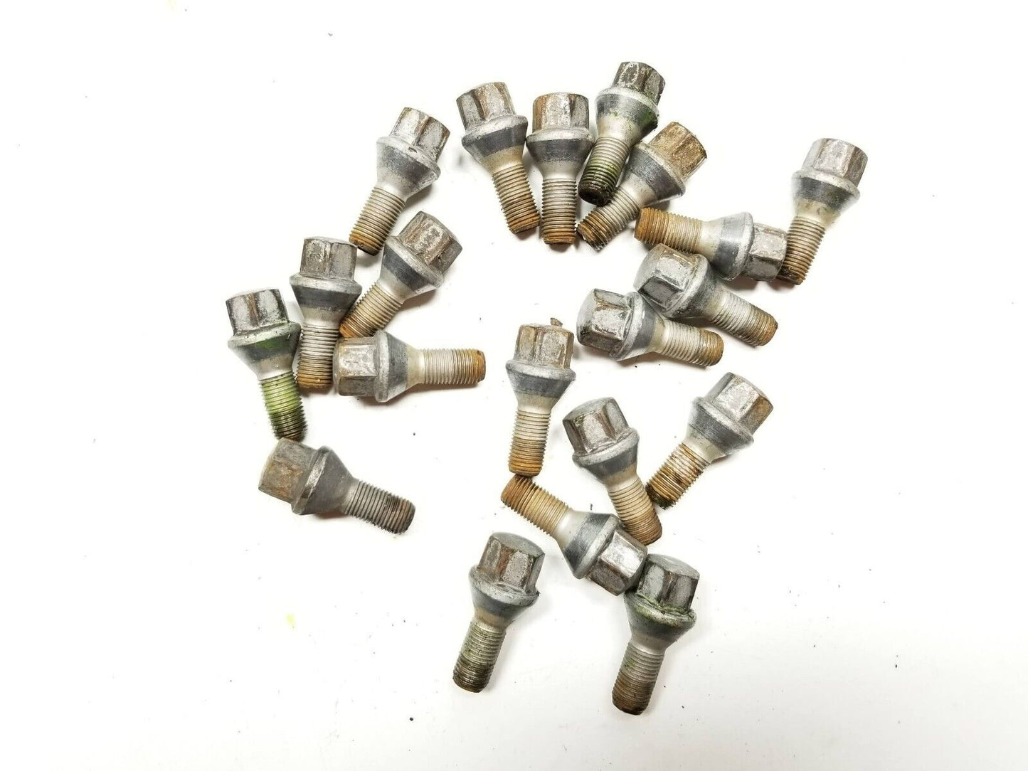 14 15 16 17 Fiat 500l Wheel Lug Nut Bolt 20pcs OEM
