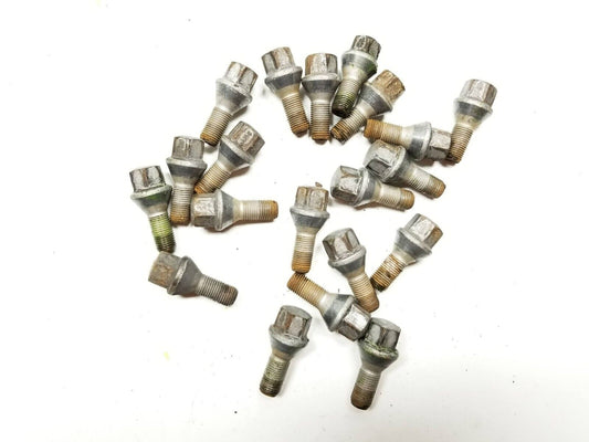 14 15 16 17 Fiat 500l Wheel Lug Nut Bolt 20pcs OEM