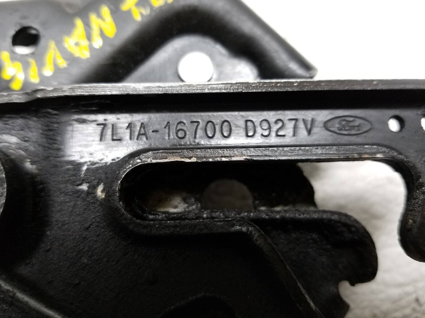 2007 - 2014 Lincoln Navigator Hood Latch Lock 7l1a-16700 D927v OEM