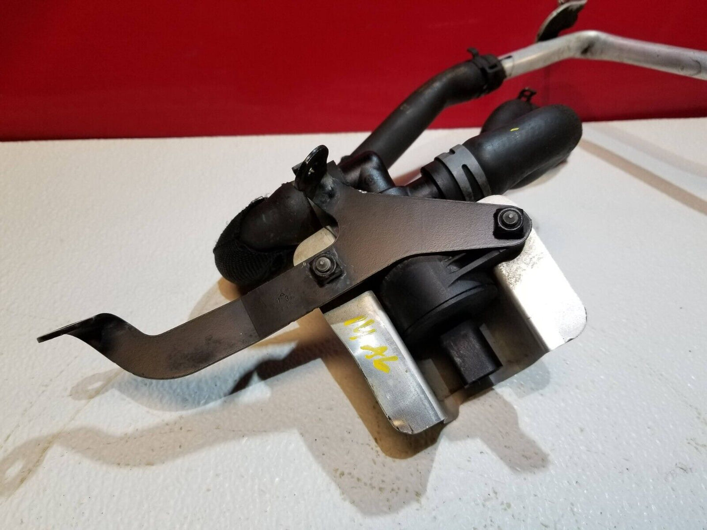 12 13 14 15 Audi A6 3.0t  Heater Valve Control Solenoid HVAC W/ Bracket   OEM