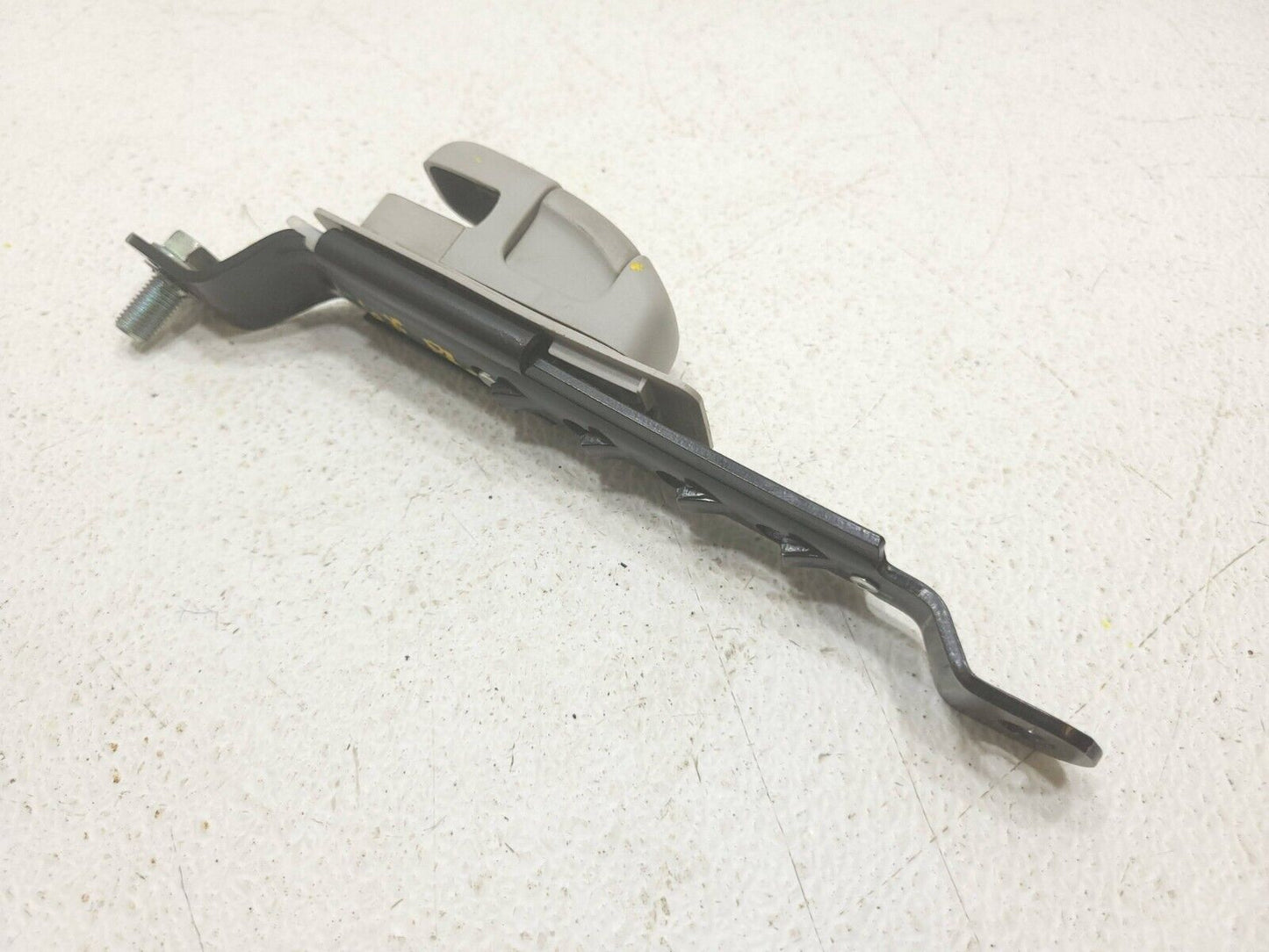 07 - 13 Suzuki Sx4 Hatchback Seat Belt Height Adjuster Passenger Side Right OEM
