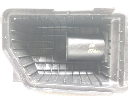 14 15 16 Hyundai Elantra Air Filter Cleaner Housing 1.8l OEM Sdn