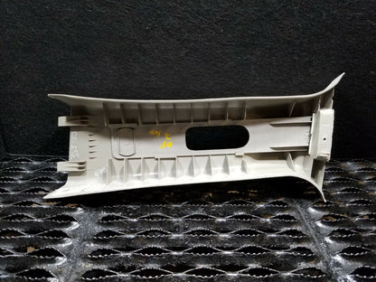06 07 08 09 10 Jeep Grand Cherokee Right Passenger Side B Pillar Trim OEM