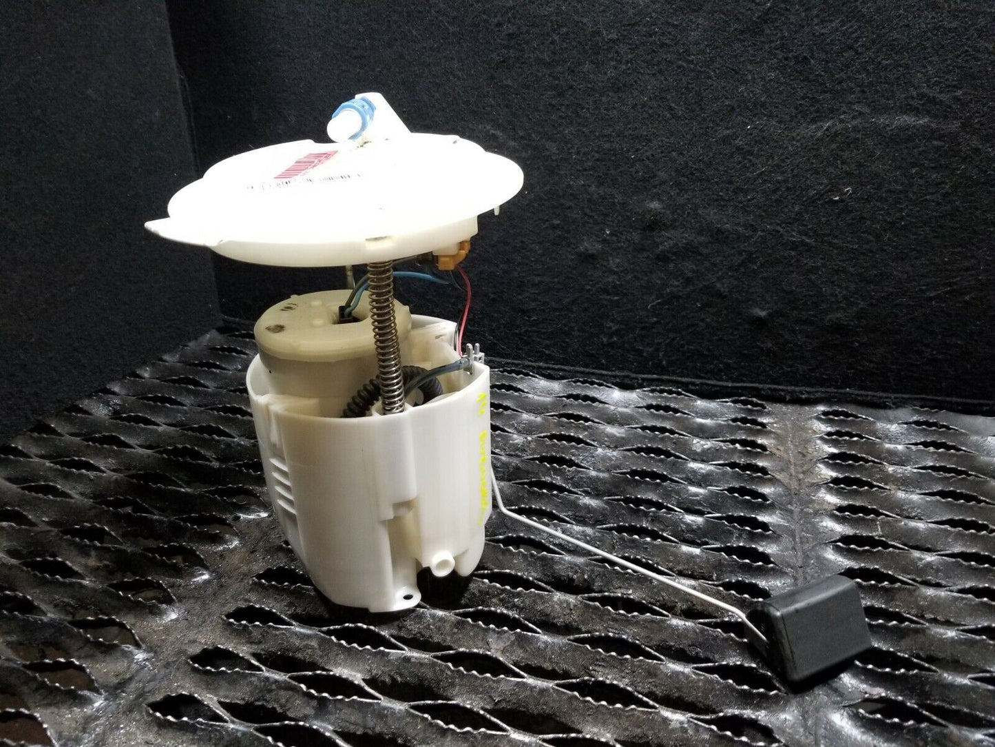 11 12 13 14 Dodge Avenger Fuel Pump 04766131ab OEM
