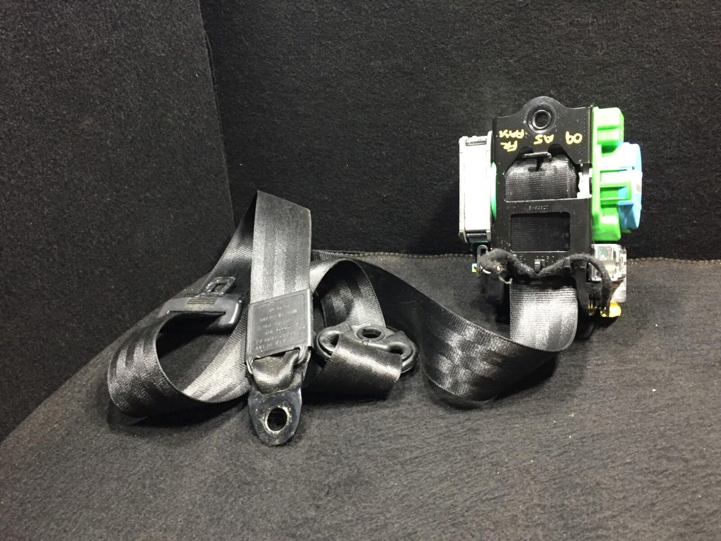 08 09 10 11 Audi A5 Coupe Front Right Passenger Seat Belt Retractor OEM D7