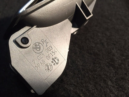 02 03 04 05 BMW 745i E65 Front Left Driver Interior Door Handle OEM 7024303