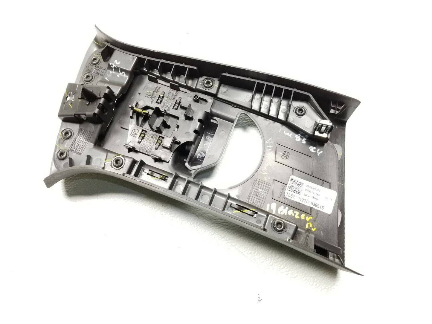 19 20 Chevrolet Blazer Left Driver Side Upper B Pillar Trim Panel OEM 11k Miles