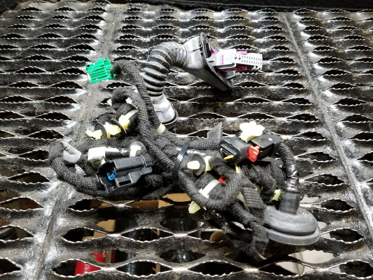 17 18 19 20 Cadillac Xt5 Rear Right Passenger Side Door Wire Harness OEM 34k