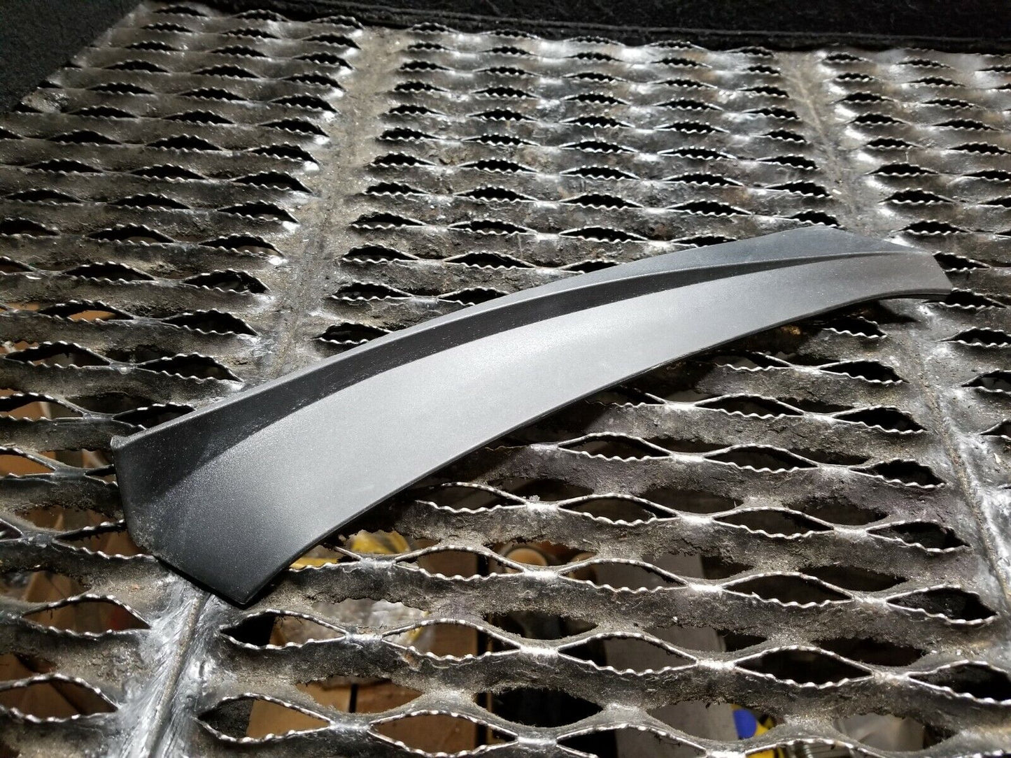 06 07 08 Acura Rl Rear Right Passenger Side Trim OEM