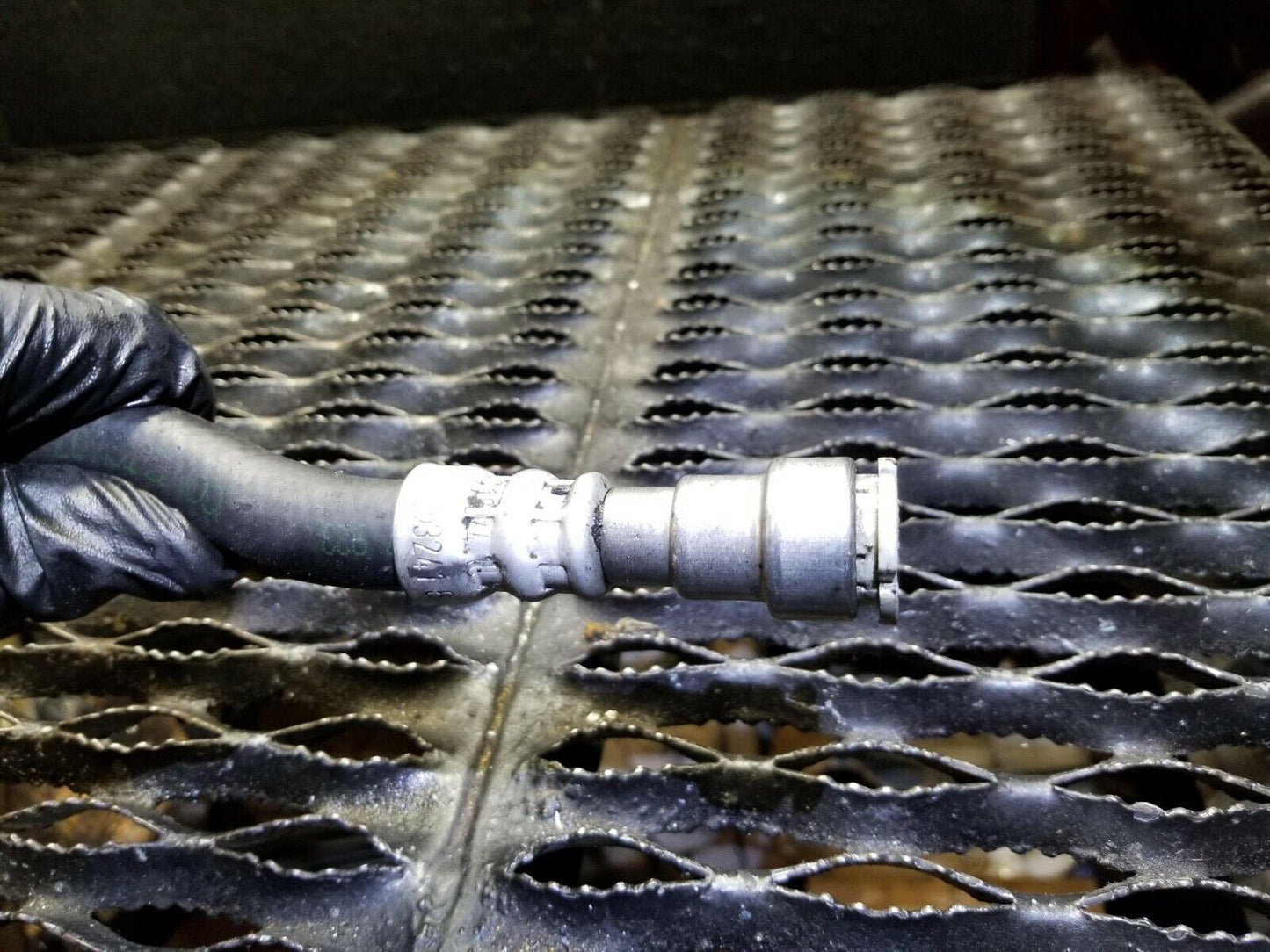 2011 2012 2013 BMW 128i Power Steering Fluid Return Hose Pipe Line OEM