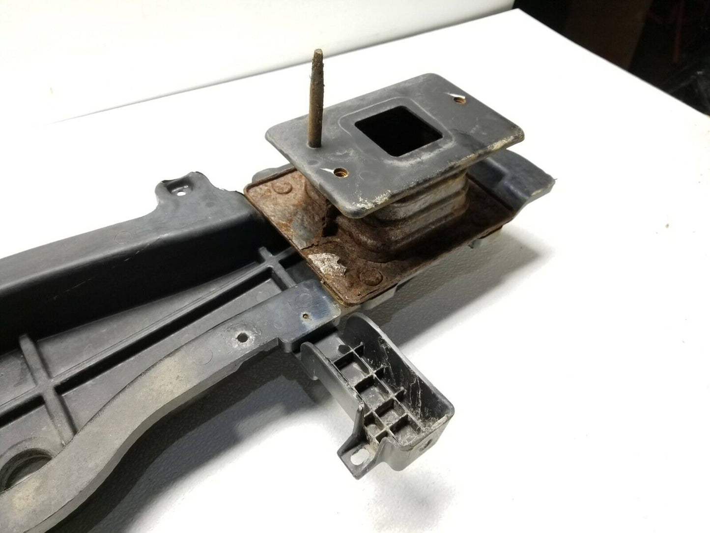 12 13 14 15 16 Hyundai Veloster Rear Bumper Reinforcement Absorber Bar OEM