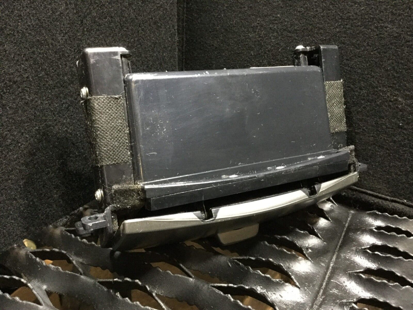 07 08 09 10 11 12 Hyundai Veracruz Lower Center Console Tray OEM
