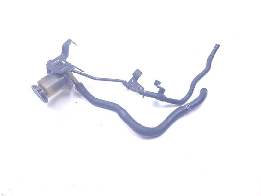 03 - 08 Toyota Corolla Power Steering Fluid Reservoir W/ Hose Pipe OEM