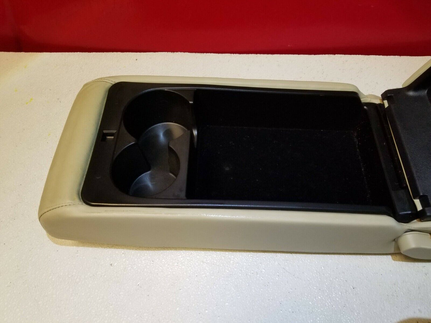 06 07 08 09 10 Infiniti M35 Rear Seat Armrest OEM