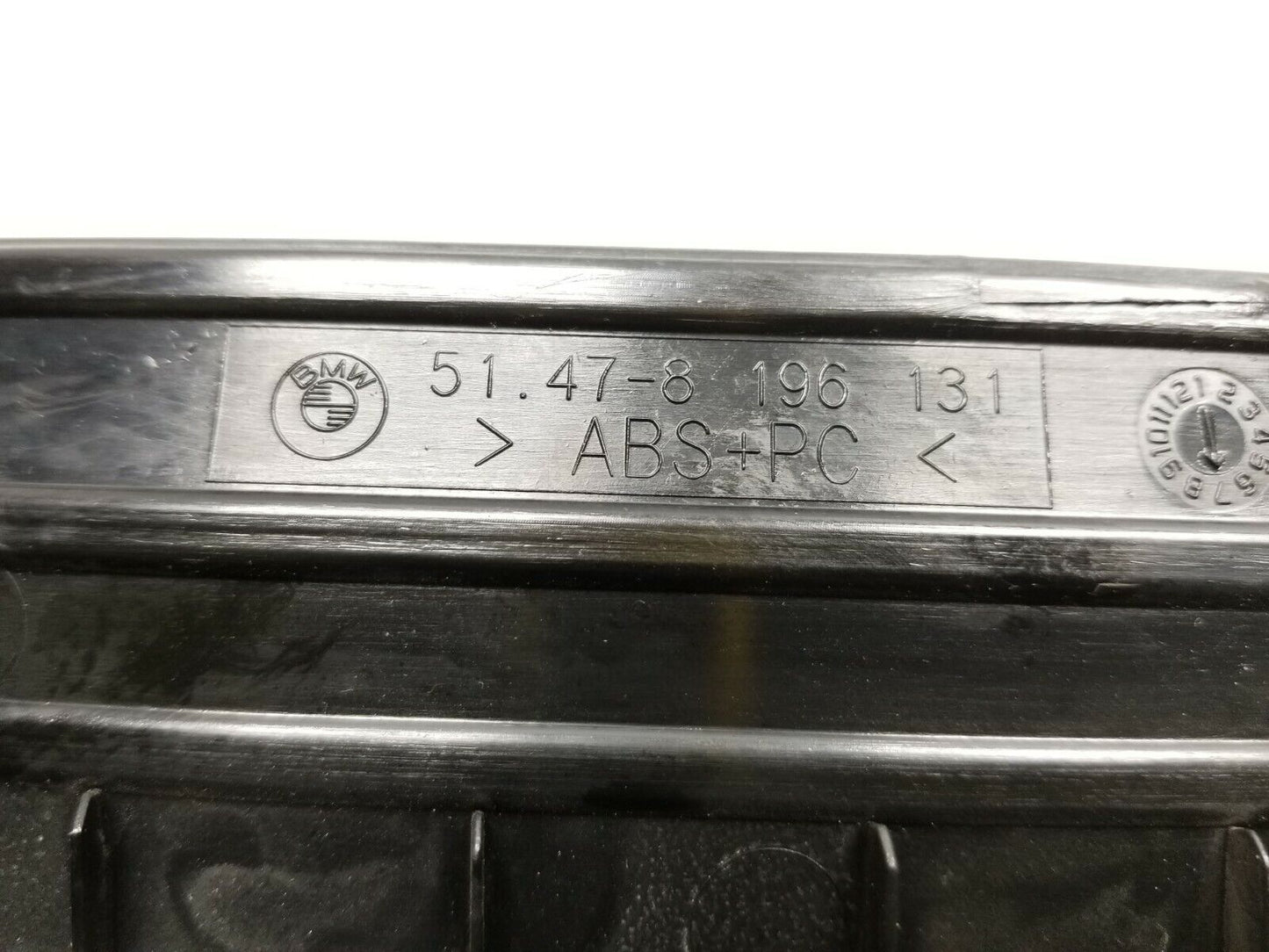 01 02 03 04 05 BMW E46 Sdn Rear Left Driver Door Sill Plate Cover Trim OEM