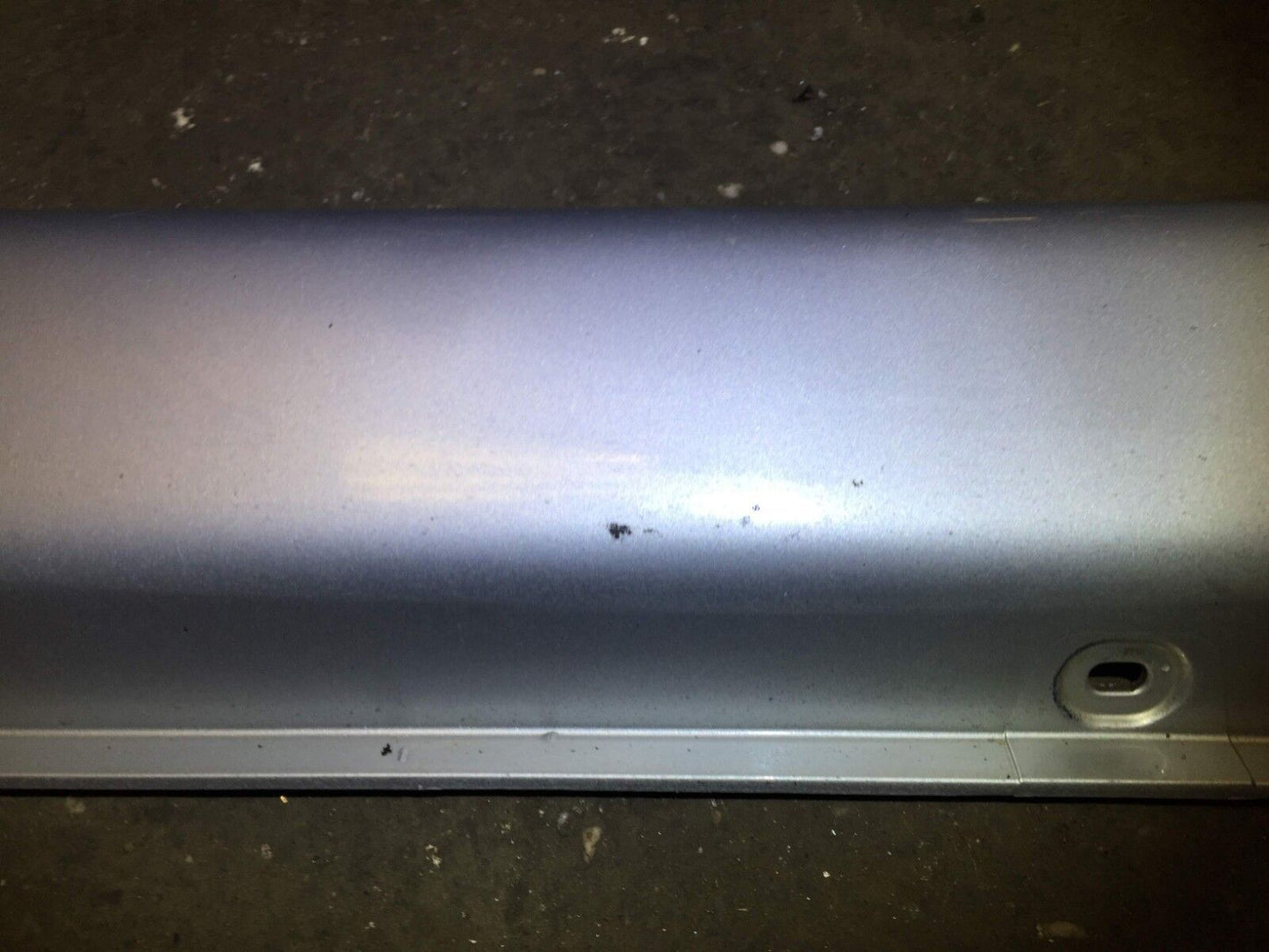 00 01 02 03 04 05 Mercedes Ml350 Right Passenger Rocker Panel Skirt Molding OEM