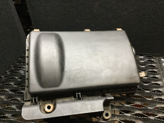 04 05 06 07 08 09 Toyota Prius Air Intake Cleaner Box 100140-6980 OEM