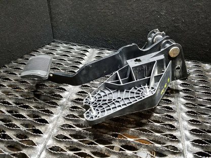 14 2014 Dodge Grand Caravan Brake Stop Pedal OEM