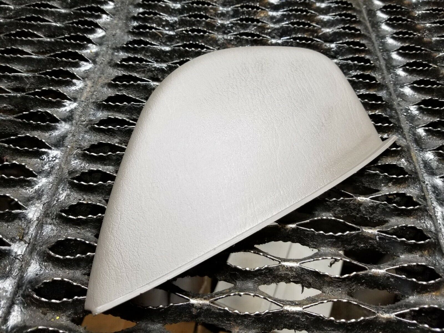 04 05 06 Chrysler Sebring Convertible Dash End Cap Cover Right Pass Side OEM
