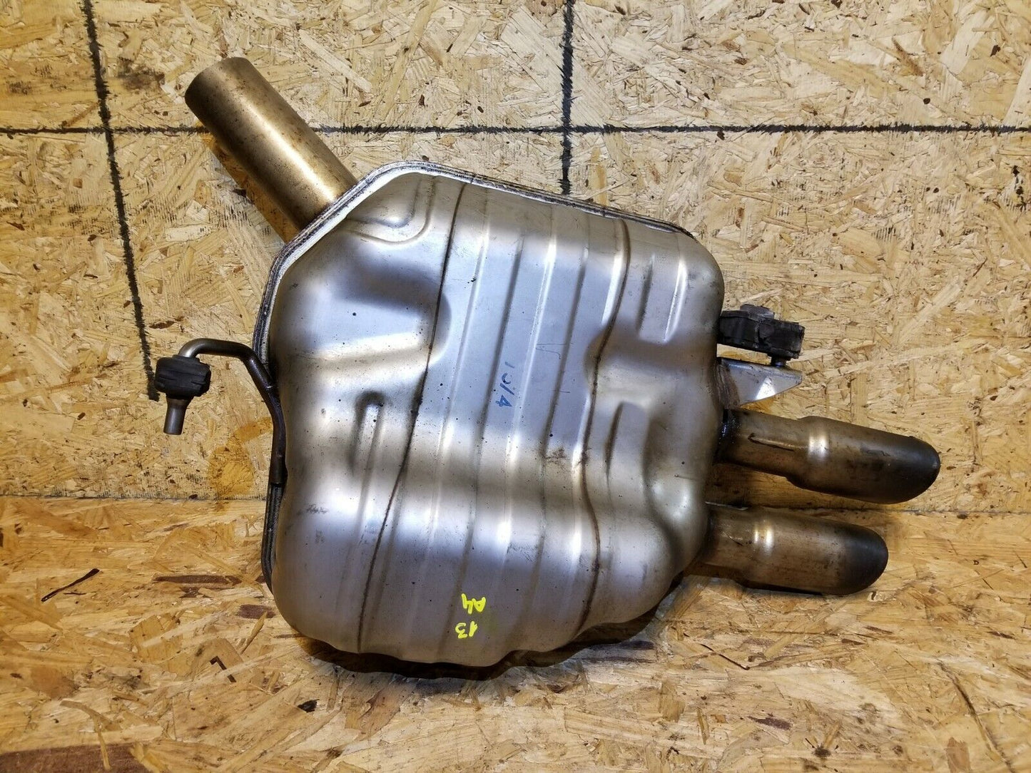13 14 15 Audi A4 2.0l Rear Exhaust Muffler 8k0253611bs OEM