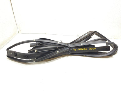 2006 - 2012 Nissan Armada Front Door Weatherstrip Seal Passenger Side Right OEM