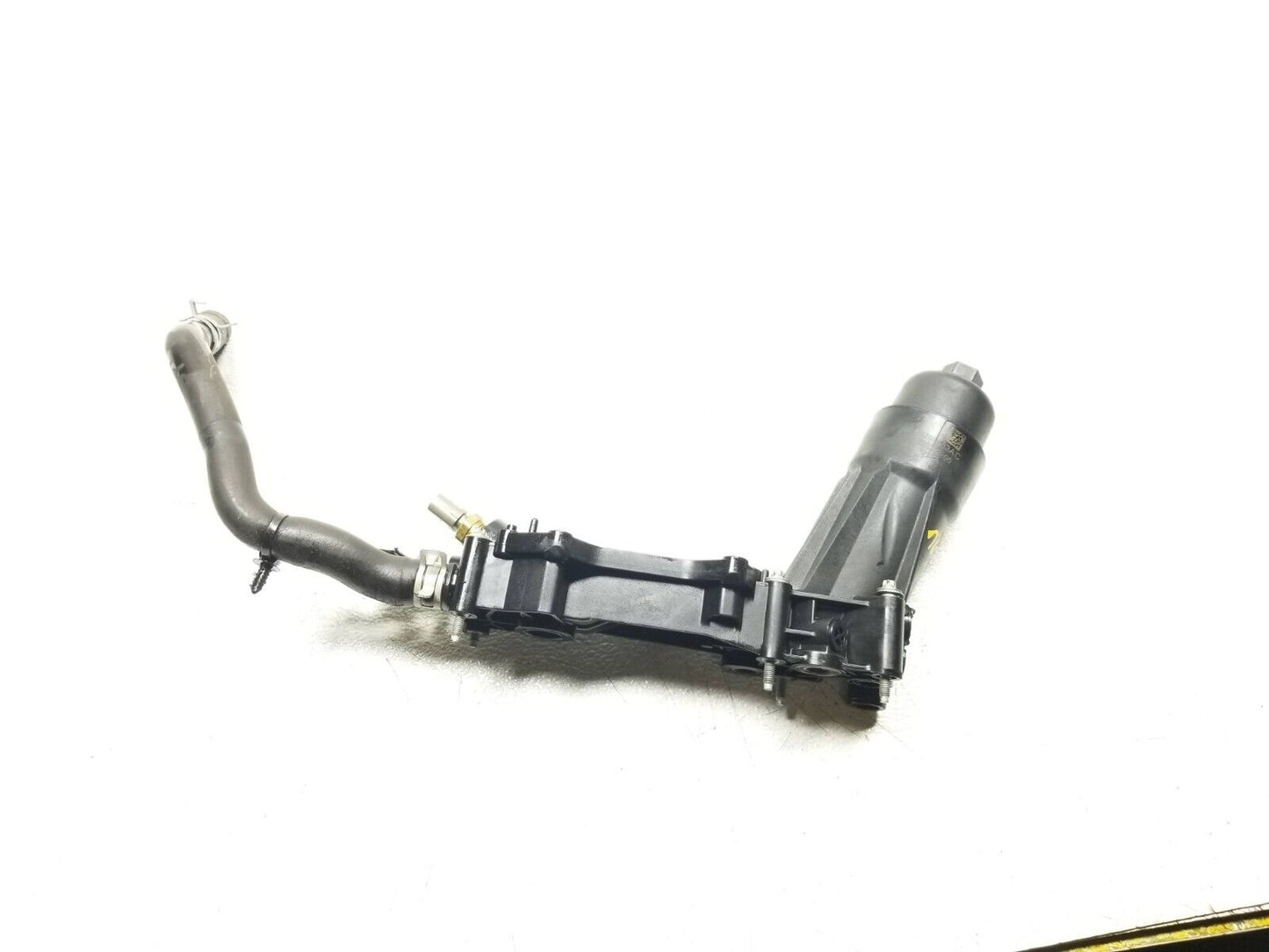 14 15 16 17 18 Jeep Cherokee Oil Filter Housing 68105583ac 3.2l V6 OEM