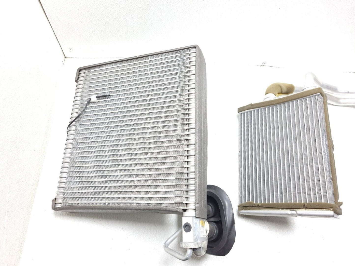 2014 2015 Infiniti Q60 Coupe Heater Core & AC Evaporator OEM