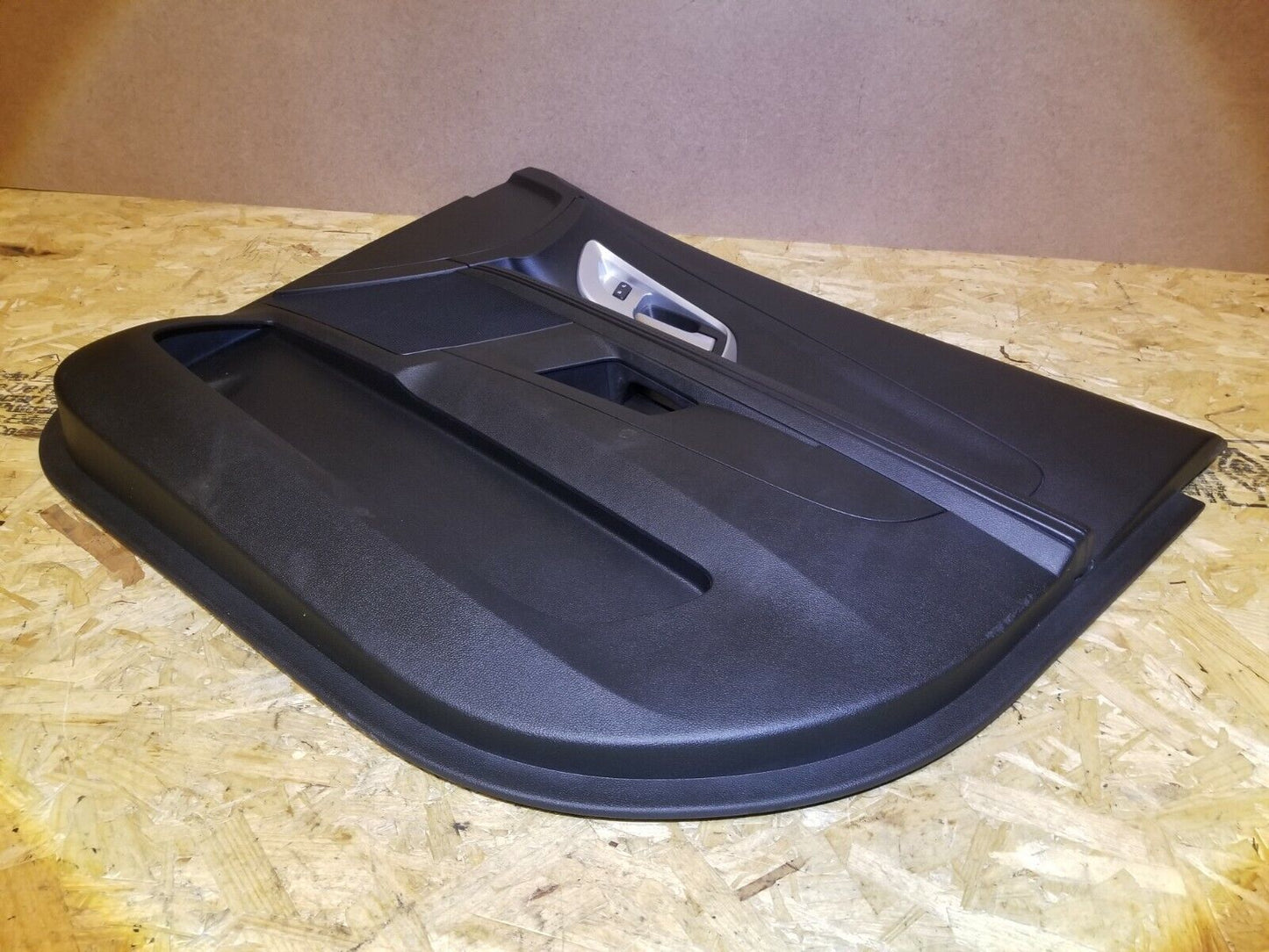 15 16 17 Chevrolet Equinox Front Door Panel Trim Passenger Right OEM 24k Miles
