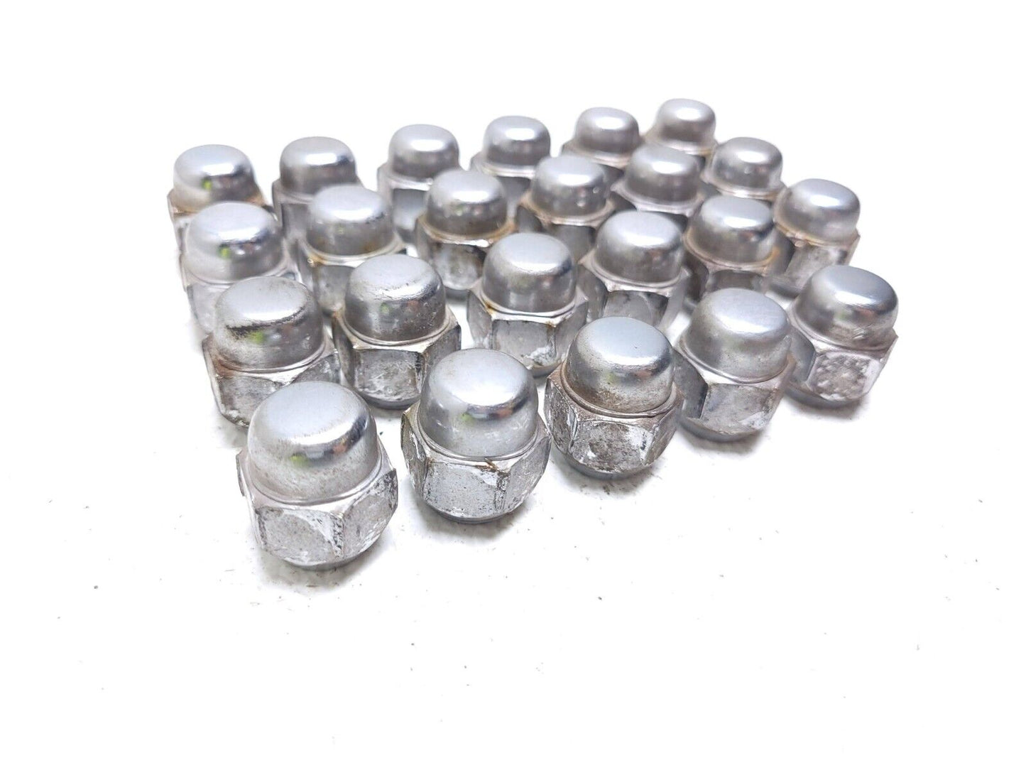 2006-2012 Nissan Armada Wheel Lug Nut 23pcs OEM