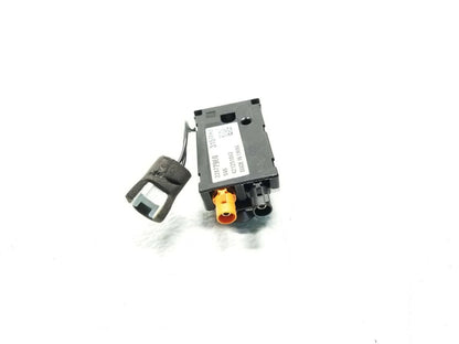 14 15 16 Buick Lacrosse Radio Antenna Control Module 22877980 OEM 60k