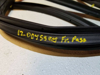 11 12 13 Honda Odyssey Rear Right Pass Door Door Weatherstrip Seal OEM