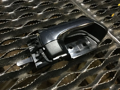 04 05 06 07 08 09 Prius Right Pass Side Interior Door Handle 69273-47010 OEM