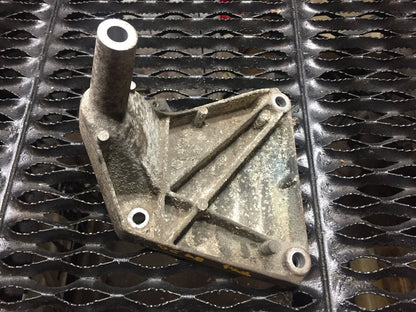 04 05 06 07 Audi A8 D3 4.2l Right Pass Engine Motor Mount Bracket OEM