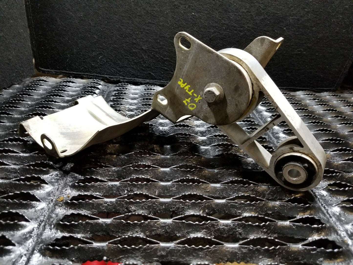05 06 07 08 Jaguar X-type 3.0l Engine Motor Bearing Mount OEM 86k