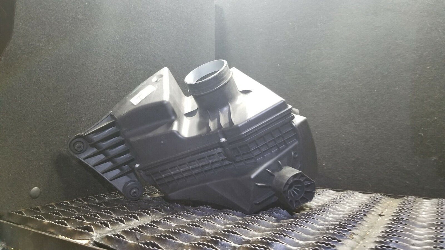 09 10 11 12 BMW 328xi E90 Air Cleaner Box OEM