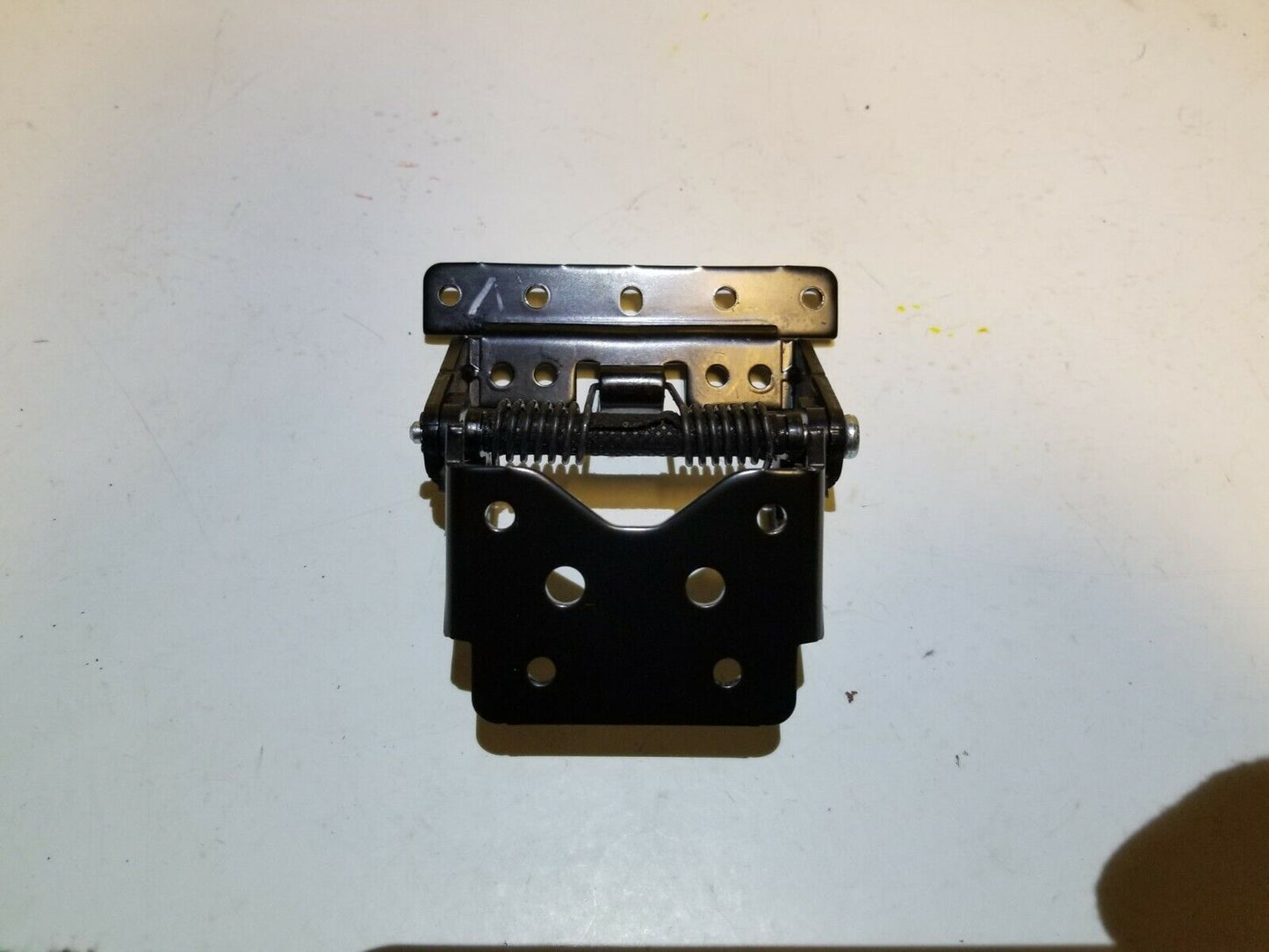 17 18 Hyundai Elantra Sedan Center Console Armrest Bracket Hinge OEM